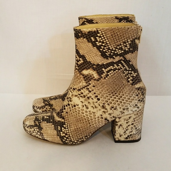cecile ankle boot snake